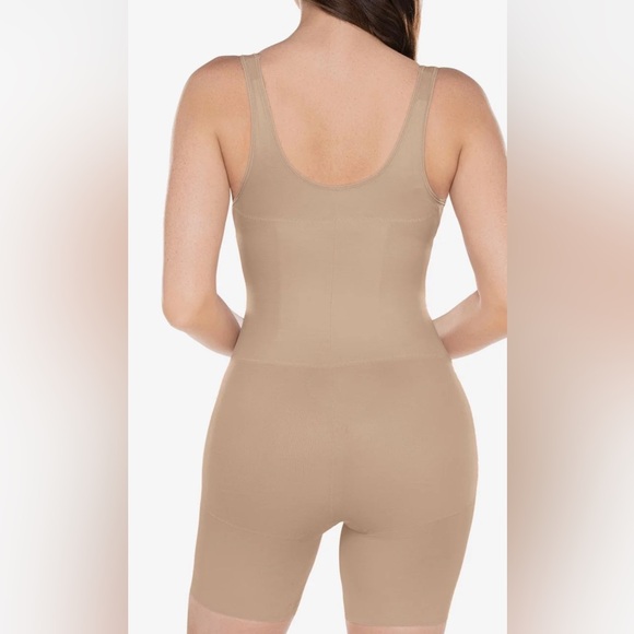 MIRACLESUIT Shaping Bodysuit Open-Bust & Slimming technology NUDE US M EUC - Picture 4 of 10